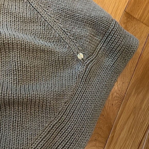 Pure Handknit Heavy Bulky Poncho Cape size S/M - Picture 5 of 7